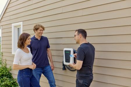 Hager witty one XVR111S 11 kW Wallbox Typ 2S mit RFID-Zugangskontrolle