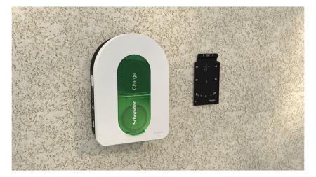 Schneider Charge 11 kW Wallbox Typ 2 mit 7 m Kabel, WLAN & App-Steuerung