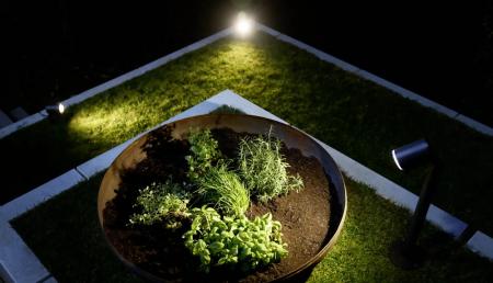 STEINEL Spot Garden LED Außenstrahler mit Erdspieß
