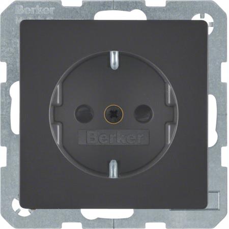 Berker MAN0204123 Steckdose SCHUKO erh BS Q.1/Q.3 schwarz