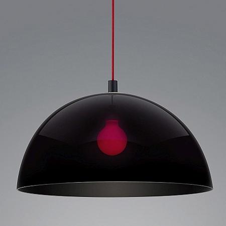 Helestra DORO Hängeleuchte in Schwarz mit roter Zuleitung aus Aluminium und Acrylglass