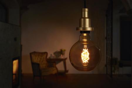 LEDVANCE Vintage 1906 Globe 28 Filament 4W wie 28W E27 300lm 2000K Warm Comfort Light Gold nicht dimmbar