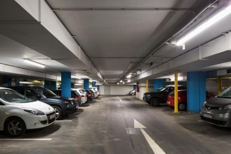 120cm LEDVANCE DAMP PROOF LED Feuchtraumleuchte 18W 6500K IP65 Tageslichtweiß Feuchtraumwanne für Keller& Werkstatt