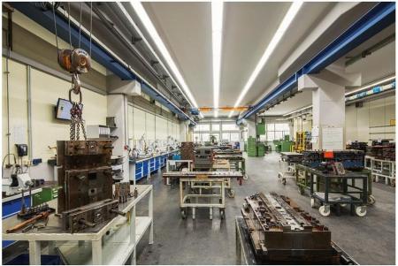 LEDVANCE DAMP PROOF HIGH EFFICIENCY 1500 40W 6400LM IP65