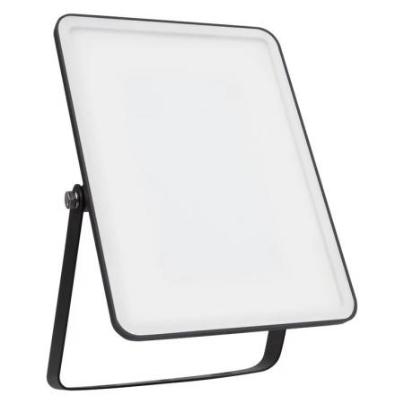 Aktion: Nur noch angezeigter Bestand verfügbar:   LEDVANCE Leistungsstarker LED Fassadenstrahler Floodlight Essential 50W 6500K Tageslichtweißes Licht IP65