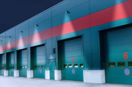 LEDVANCE FLOODLIGHT AREA GEN 2 FL AREA V 67W/54W 9300/7700lm 3000K Warmweiß IP66 IK08 asymmetrisch 48° x 85°