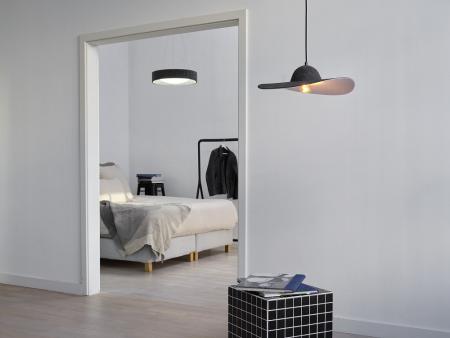 Osram Pendelleuchte Felt Hat aus Filz und Metall in Grau mit mit E27-Fassung Ø 50 cm - Extravaganz in Hutform