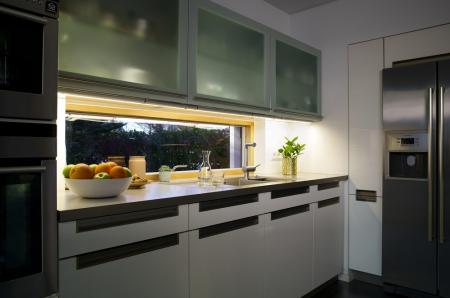 OSRAM Linear LED Flat Sensor 12W 3000K Unterbauleuchte