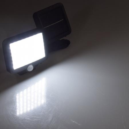 ChiliTec LED Solar Wandleuchte m. Bewegungsmelder 300lm, 6000K, Akku, externe Solarzelle