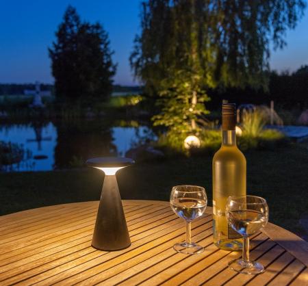 ChiliTec LED Solar-Tischleuchte "Foco Sol" 2700K, IP44, dimmbar, 20cm, matt schwarz