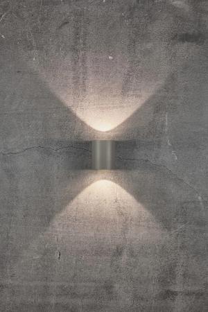 Einzigartige Lichtspektakel mit der Canto Innen- und Außenwandleuchte Up&Down aus Aluminium in grau
