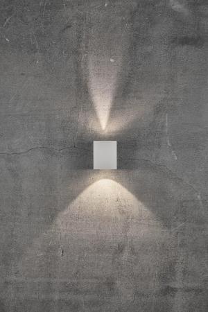 Individuell einstellbare Innen- und Außenwandleuchte Up&Down quadratisch in weiß inkl. 2 LED