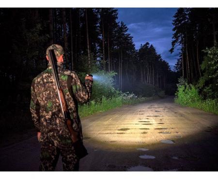 Armytek Viking Pro Magnet USB LED Taschenlampe akkubetrieben warmes Licht