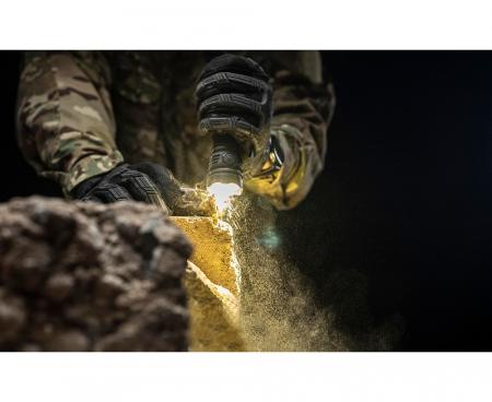 Armytek Dobermann Pro Max Magnet USB White Taschenlampe akkubetrieben, neutralweißes Licht