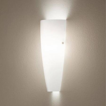 Dedalo Formschöne Opalglaswandleuchte oben/unten offen in Weiss von Fabas Luce