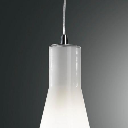 3-flammige Pendelleuchte Diana mit 3 opalweißen Glasschirmen von Fabas Luce