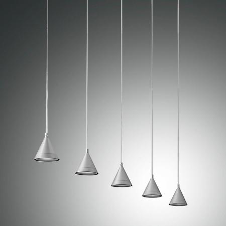 Delta 5-flammige dimmbare LED Pendelleuchte aus Aluminium satiniert mit warmweißem Licht von Fabas Luce