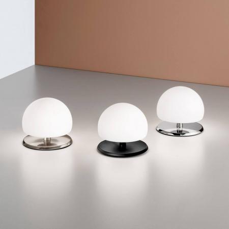 Morgana Zeitlose LED Nacht-Tischleuchte Verchromt dimmbar von Fabas Luce