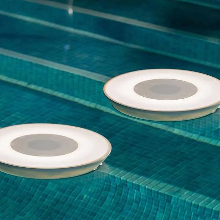 New Garden Wally Play Akku Poollampe RGBW mit Speaker Durchmesser: 38 cm mit Fernbedienung IP67, USB Stecker, dimmbar
