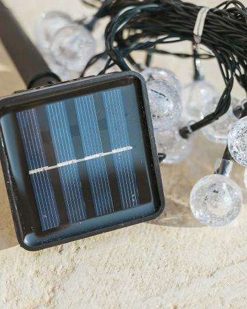 New Garden Lichterkette GRISELDA  IP44 mit Solar 266,6 cm lang, warmweißes Licht mit 20 Kugeln Ø2,3cm