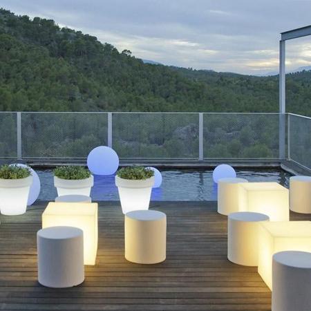 New Garden CUBY 45 Leuchtwürfel & Beistelltisch in weiss mit Kabel für 230V warmweißes Licht - 43 x 43 x 43cm