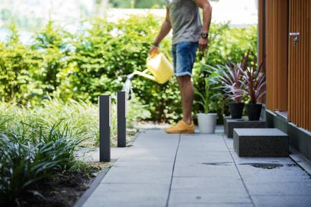 Philips 40cm hohe Wegeleuchte STRATOSPHERE in Anthrazit