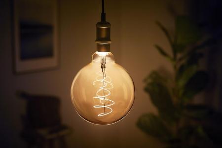 Philips Pendelleuchte in Gold für dekorative Leuchtmittel
