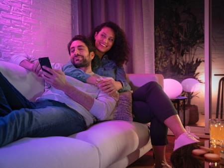 Philips Hue White & Color Ambiance Starter Set mit 3 x GU10 RGBW Lampen 4,2W wie 35W & Bridge Pro &  Dimmschalter