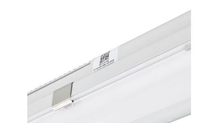 Philips CoreLine WT120C G3 LED-Feuchtraumleuchte 21,5–37,5W, 3.500–6.000 lm, 4000K neutralweiß, 1500 mm, IP66, IK08