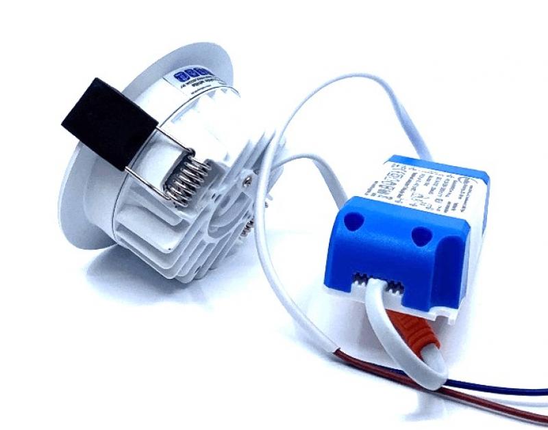 NUR NOCH ANGEGEBENER BESTAND LIEFERBAR! Spitzwasser geschützte LED-Einbauleuchte dimmbar MOBiDIM SMD IP44 10W R85 830 weiß 05000346 Mobilux