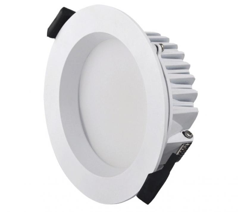 NUR NOCH ANGEGEBENER BESTAND LIEFERBAR! Spitzwasser geschützte LED-Einbauleuchte dimmbar MOBiDIM SMD IP44 10W R85 830 weiß 05000346 Mobilux
