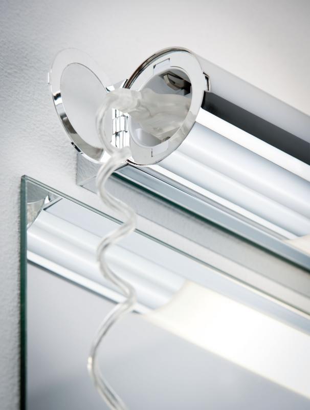 LED-Spiegellampe mit Steckdose Orgon IP44 Länge 44cm in Chrom/Weiß Paulmann 79712