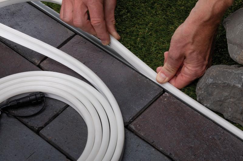 Paulmann 94680 Plug & Shine LED Stripe Smooth Einzelstripe wasserdicht warmweiß 26W Weiß