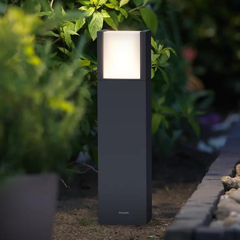 Philips ultraeffiziente Wegeleuchte Arbour in stilvollem Anthrazit 3000K warmweißes Licht