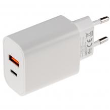 ChiliTec Stecker-Netzteil mit USB "CTN-0522 A-C" 20W, 5,0V/3,0A, 9,0V/2,0A, 12,0V/1,67A=