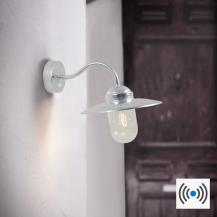 Landhausstil Außen Wandleuchte Luxembourg mit Sensor aus feuerverzinktem Stahl